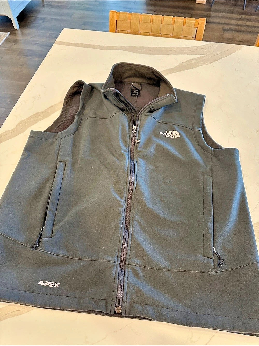 The North Face Men's black Vest Size Large